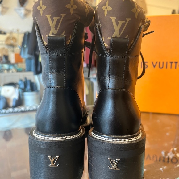 New boots - Picture 3 of 6